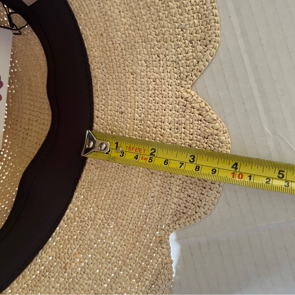 FREYA S/M Women's Packable Scallop Crochet Bucket Natural Hat $242 - Picture 12 of 12